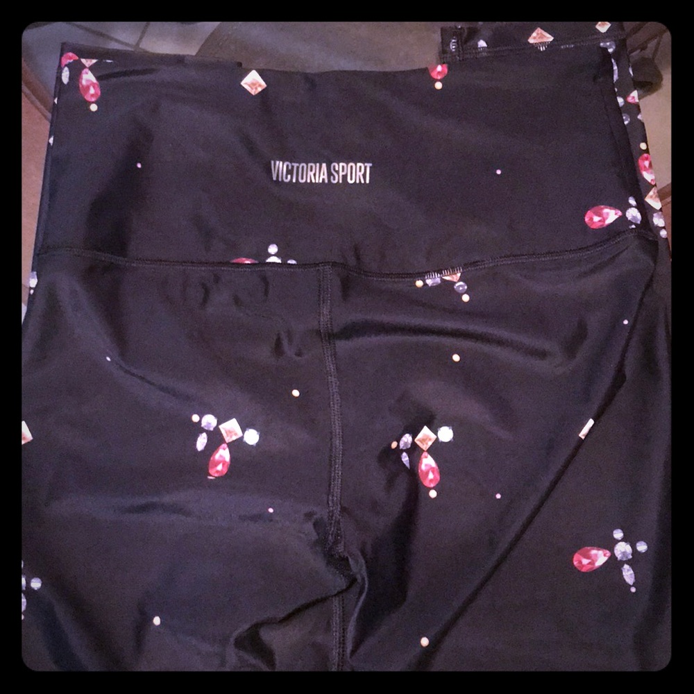 Victoria Secret Capri sport leggings, size small